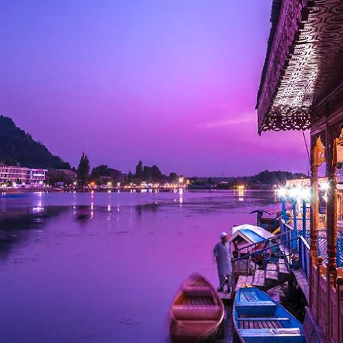 DAL LAKE SRINAGAR